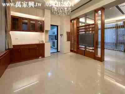 售新北市新店區青山鎮★莊園獨棟別墅★萬家興康橋小學別墅4,980萬
