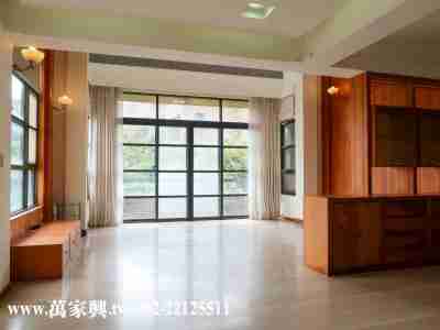 售新北市新店區青山鎮★濱湖漫漫別墅★萬家興康橋小學別墅5,650萬